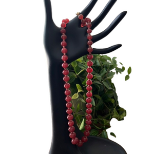 Vintage Red Glass Beaded Necklace.